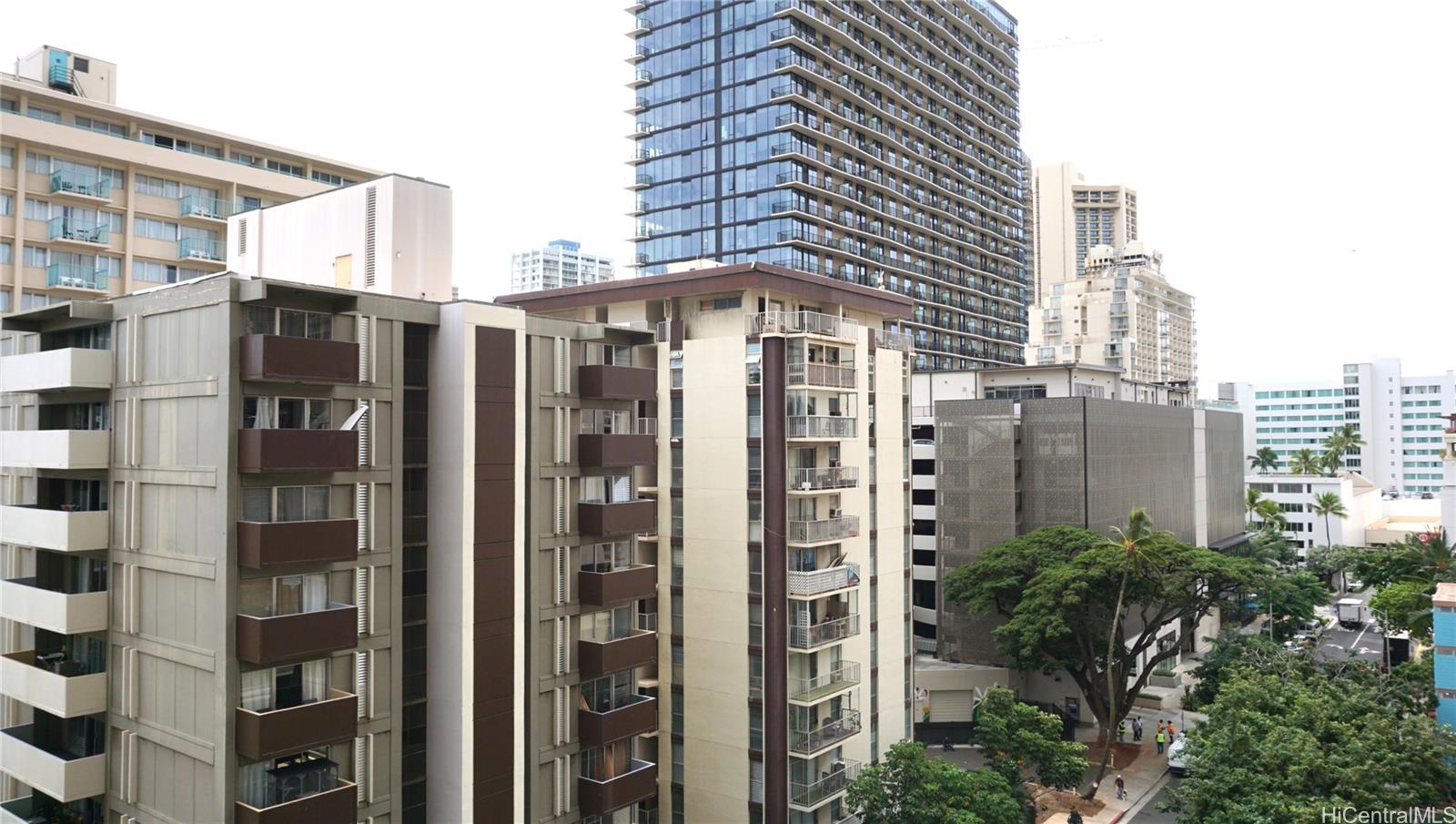 Fairway Villa condo # 1013, Honolulu, Hawaii - photo 8 of 10