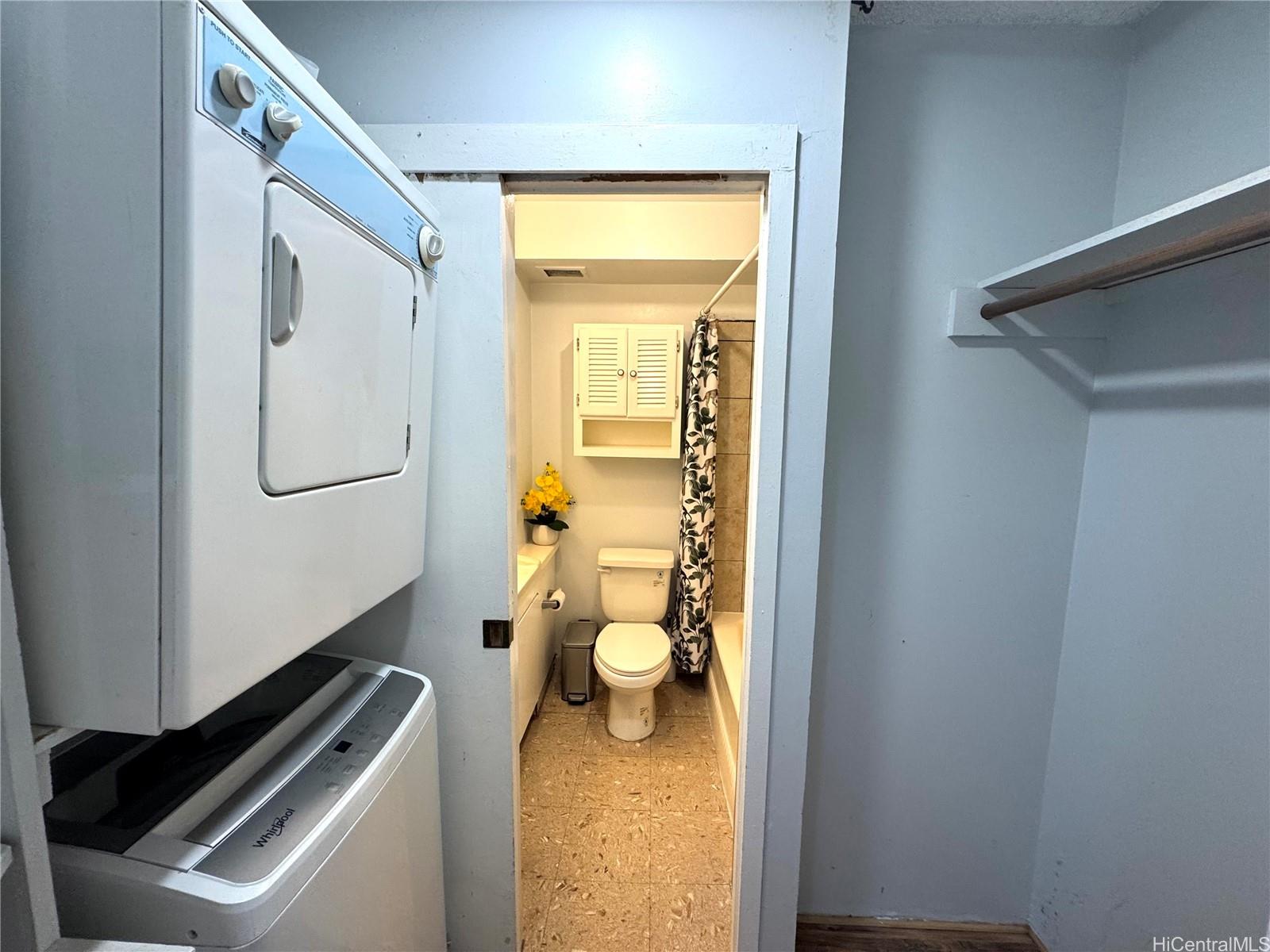 FAIRWAY VILLA condo # 1015, Honolulu, Hawaii - photo 11 of 11