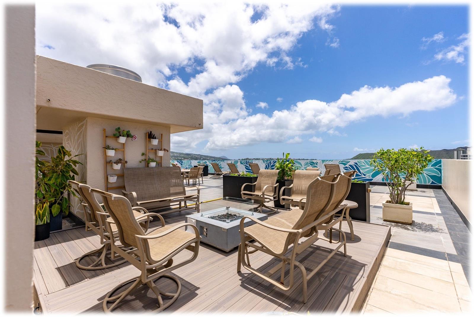 Fairway Villa condo # 1505, Honolulu, Hawaii - photo 17 of 22