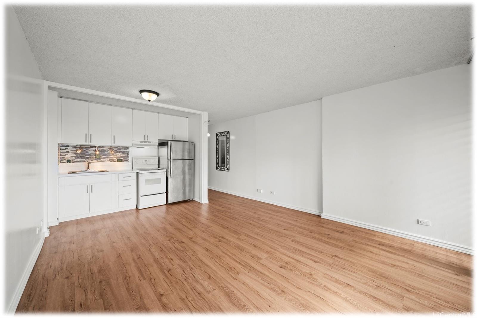 Fairway Villa condo # 1505, Honolulu, Hawaii - photo 5 of 22