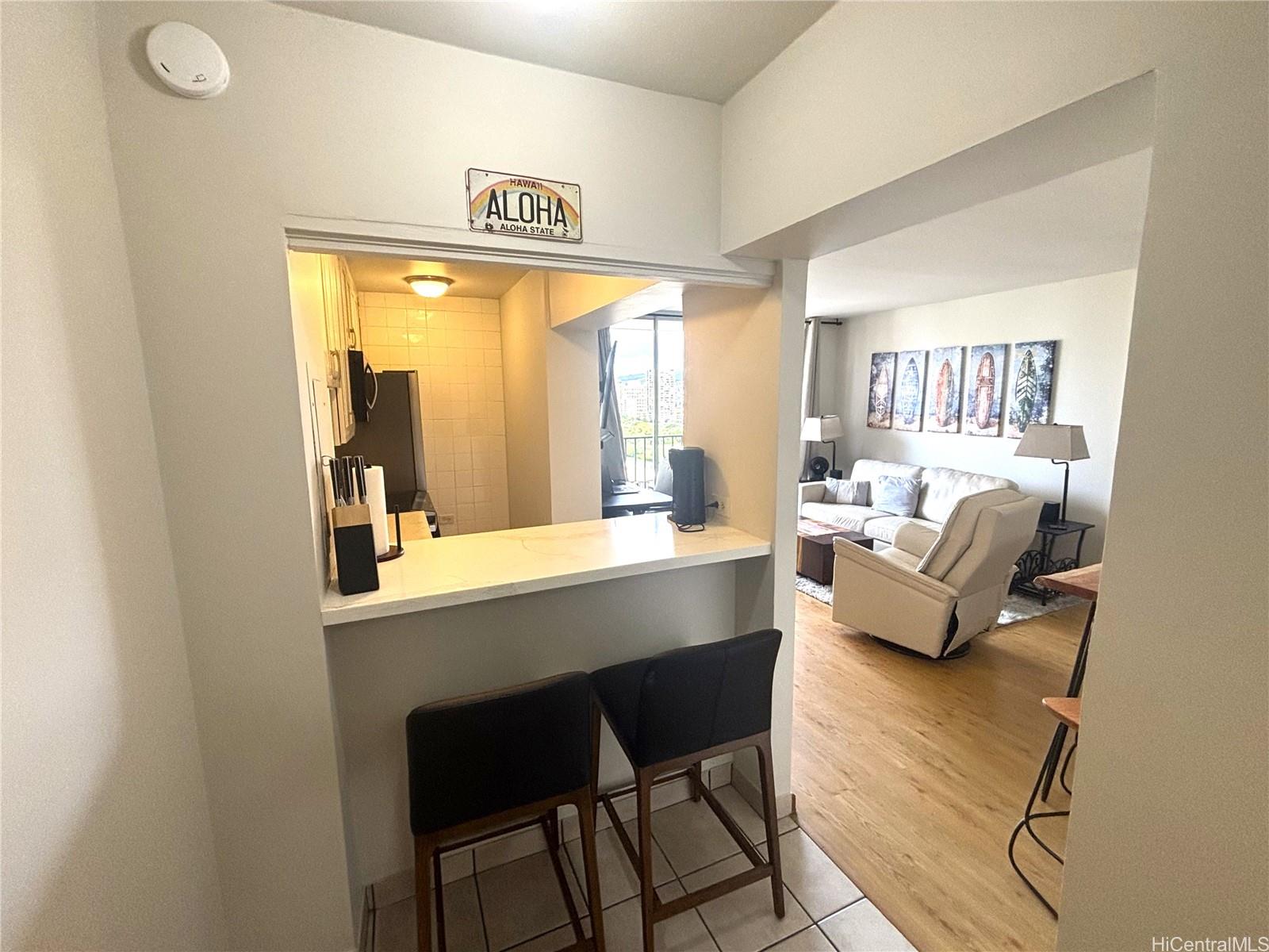 2345 Ala Wai Blvd Honolulu - Rental - photo 5 of 25