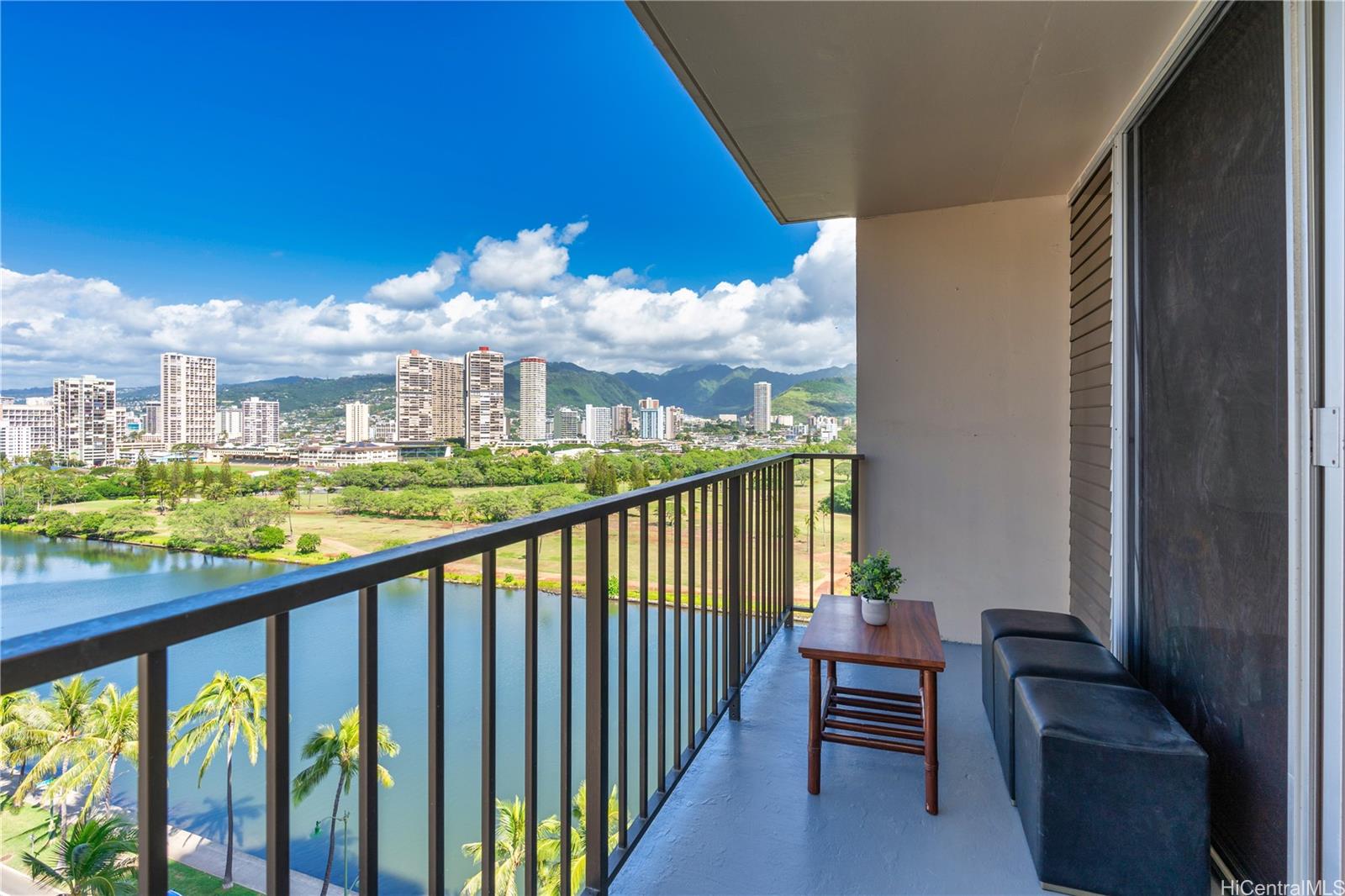 Fairway Villa condo # 1518, Honolulu, Hawaii - photo 15 of 25