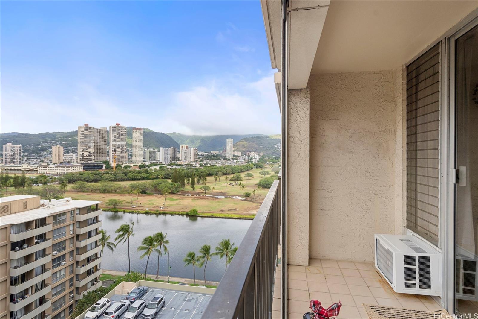 Fairway Villa condo # 1604, Honolulu, Hawaii - photo 6 of 13