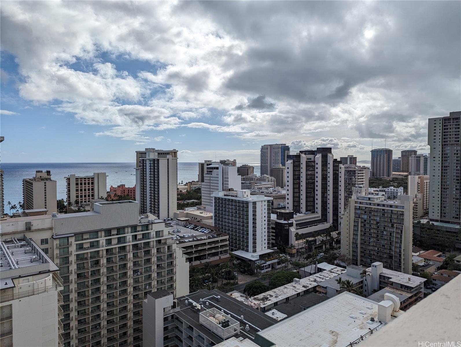 Fairway Villa condo # 1705, Honolulu, Hawaii - photo 11 of 17