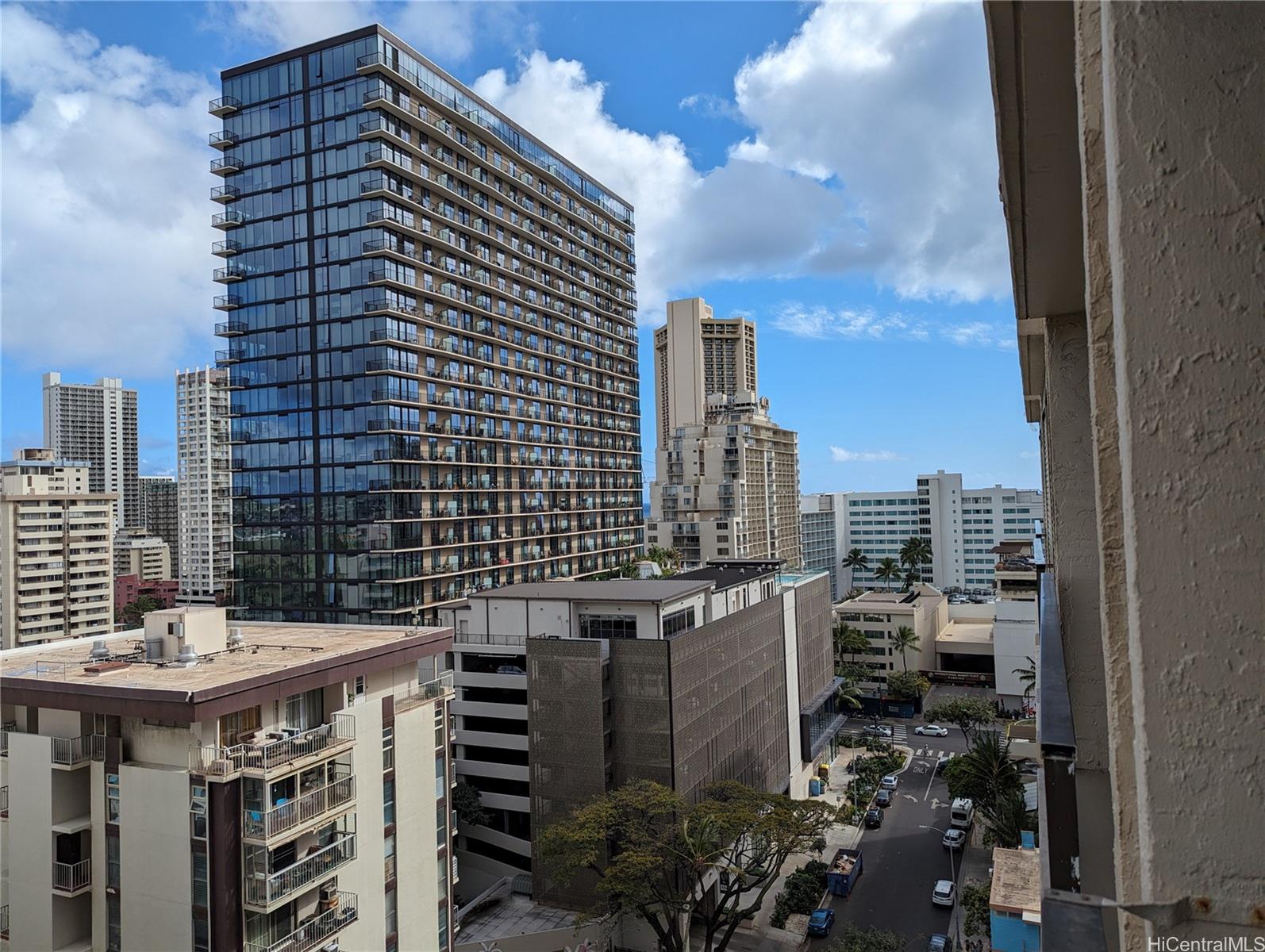 Fairway Villa condo # 1705, Honolulu, Hawaii - photo 9 of 17