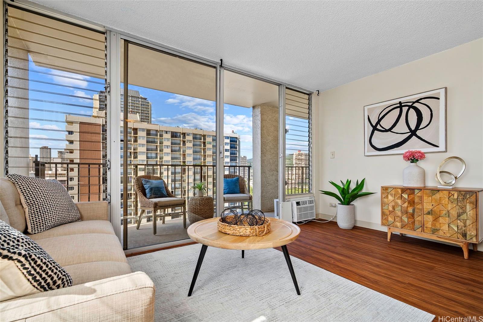 Fairway Villa condo # 1902, Honolulu, Hawaii - photo 2 of 25