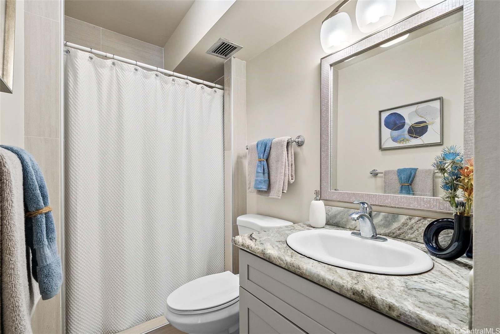 Fairway Villa condo # 1902, Honolulu, Hawaii - photo 12 of 25