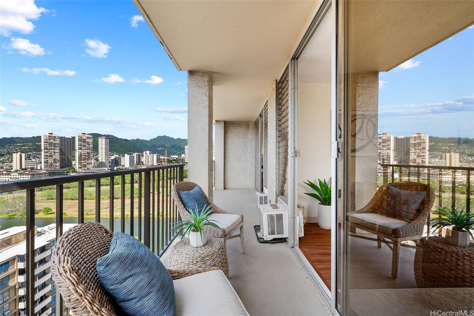 Fairway Villa condo # 1902, Honolulu, Hawaii - photo 13 of 25