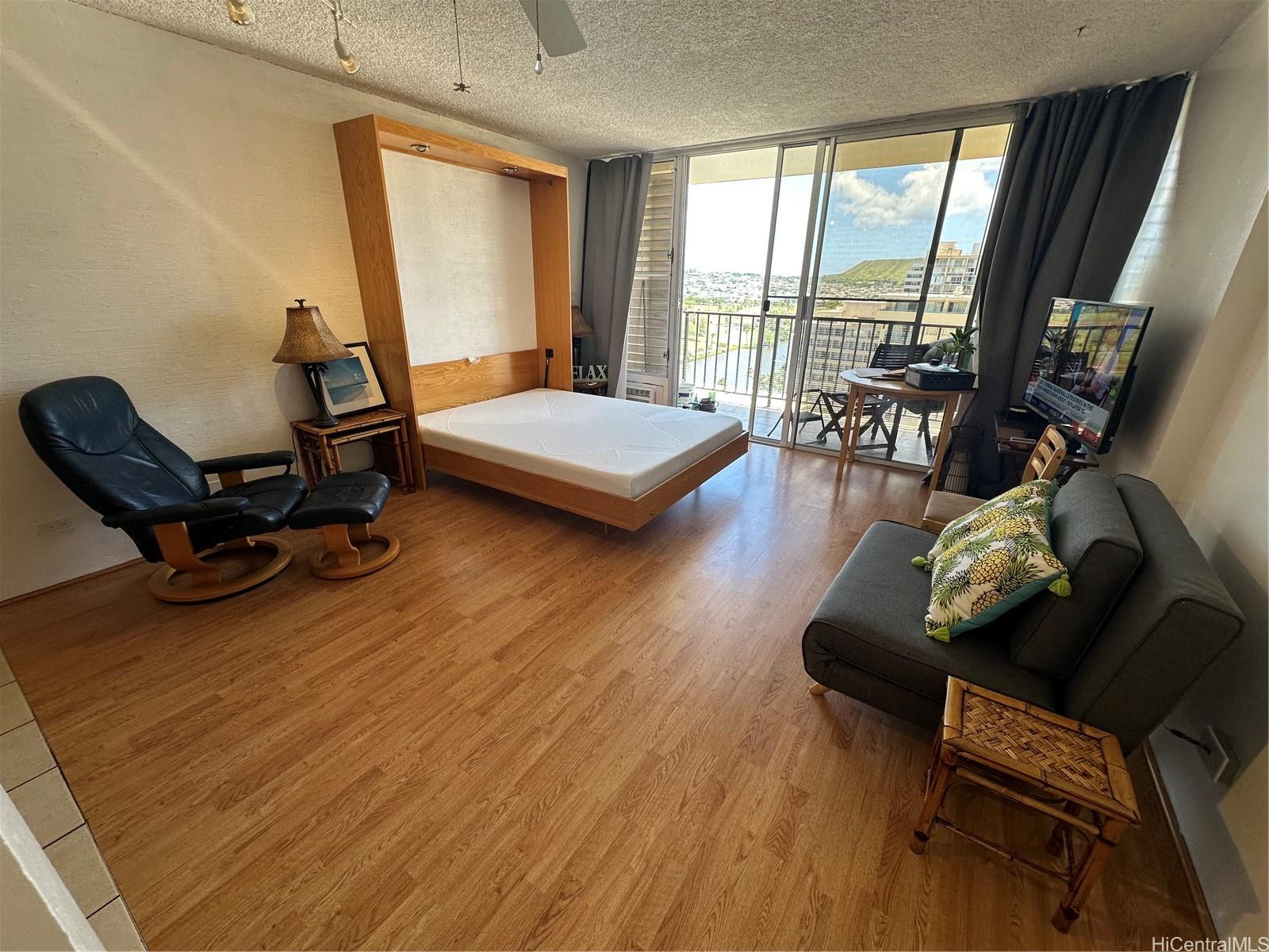 Fairway Villa condo # 1907, Honolulu, Hawaii - photo 2 of 16