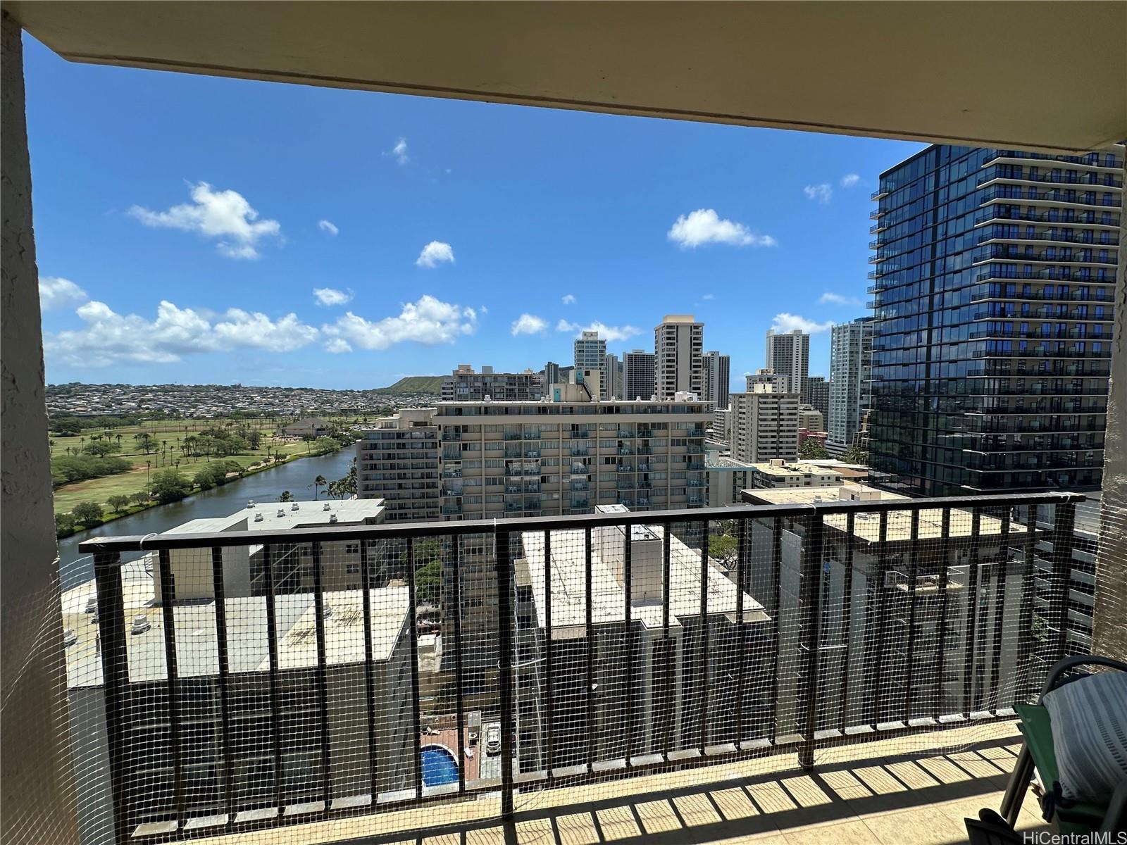 Fairway Villa condo # 1907, Honolulu, Hawaii - photo 4 of 16