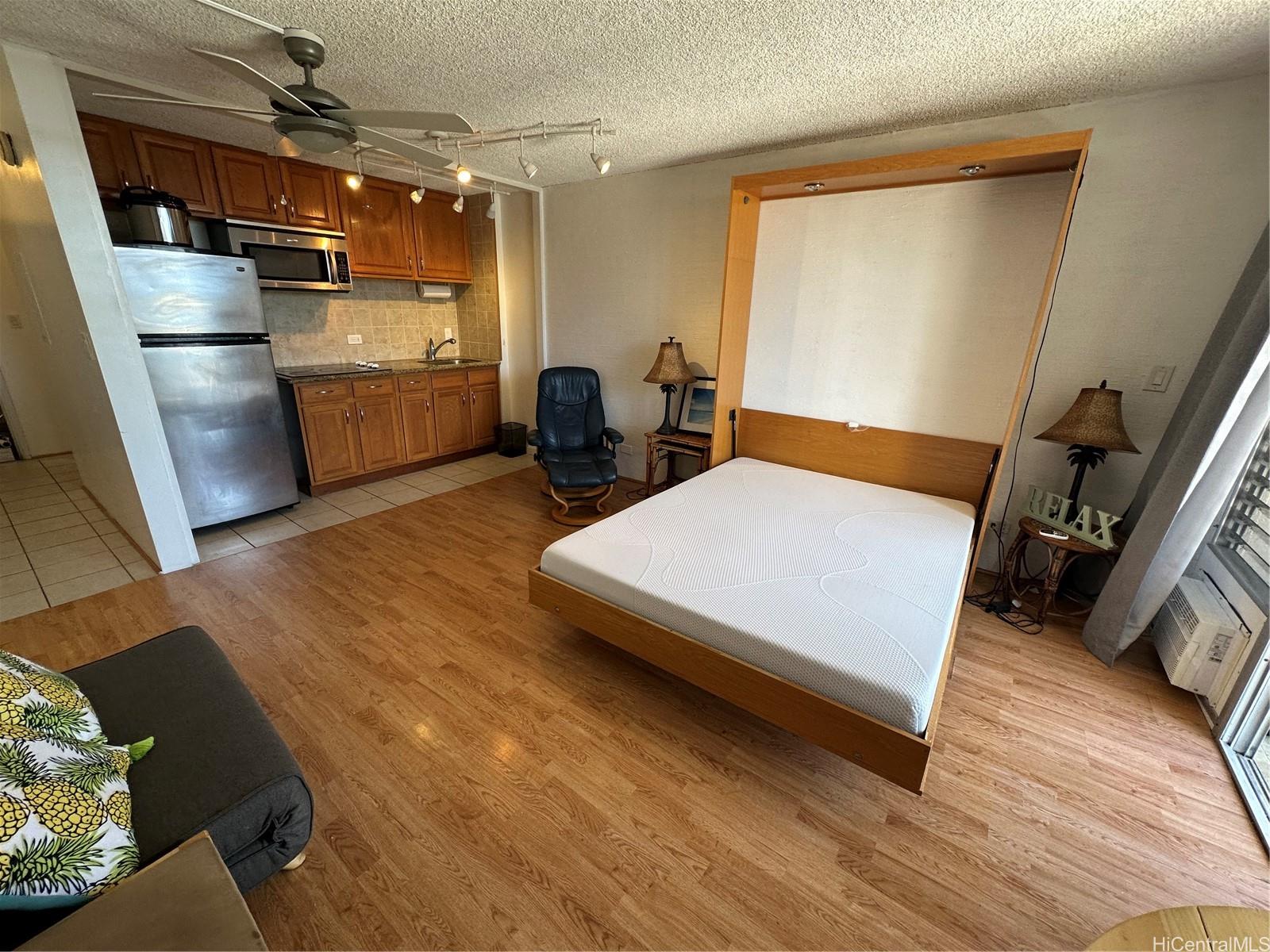 Fairway Villa condo # 1907, Honolulu, Hawaii - photo 8 of 16