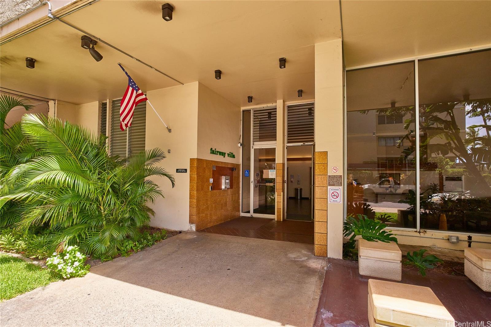 Fairway Villa condo # 1907, Honolulu, Hawaii - photo 10 of 16