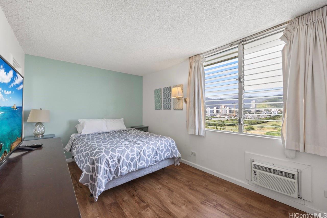 Fairway Villa condo # 1917, Honolulu, Hawaii - photo 14 of 21