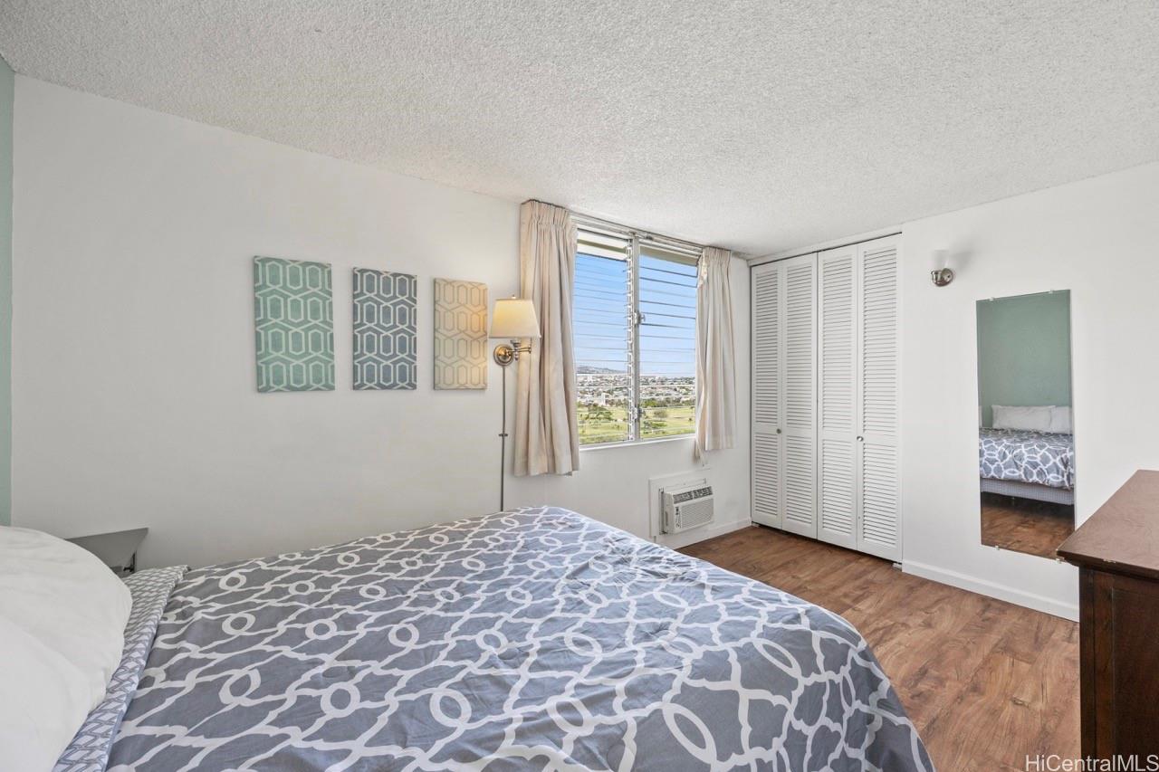 Fairway Villa condo # 1917, Honolulu, Hawaii - photo 16 of 21