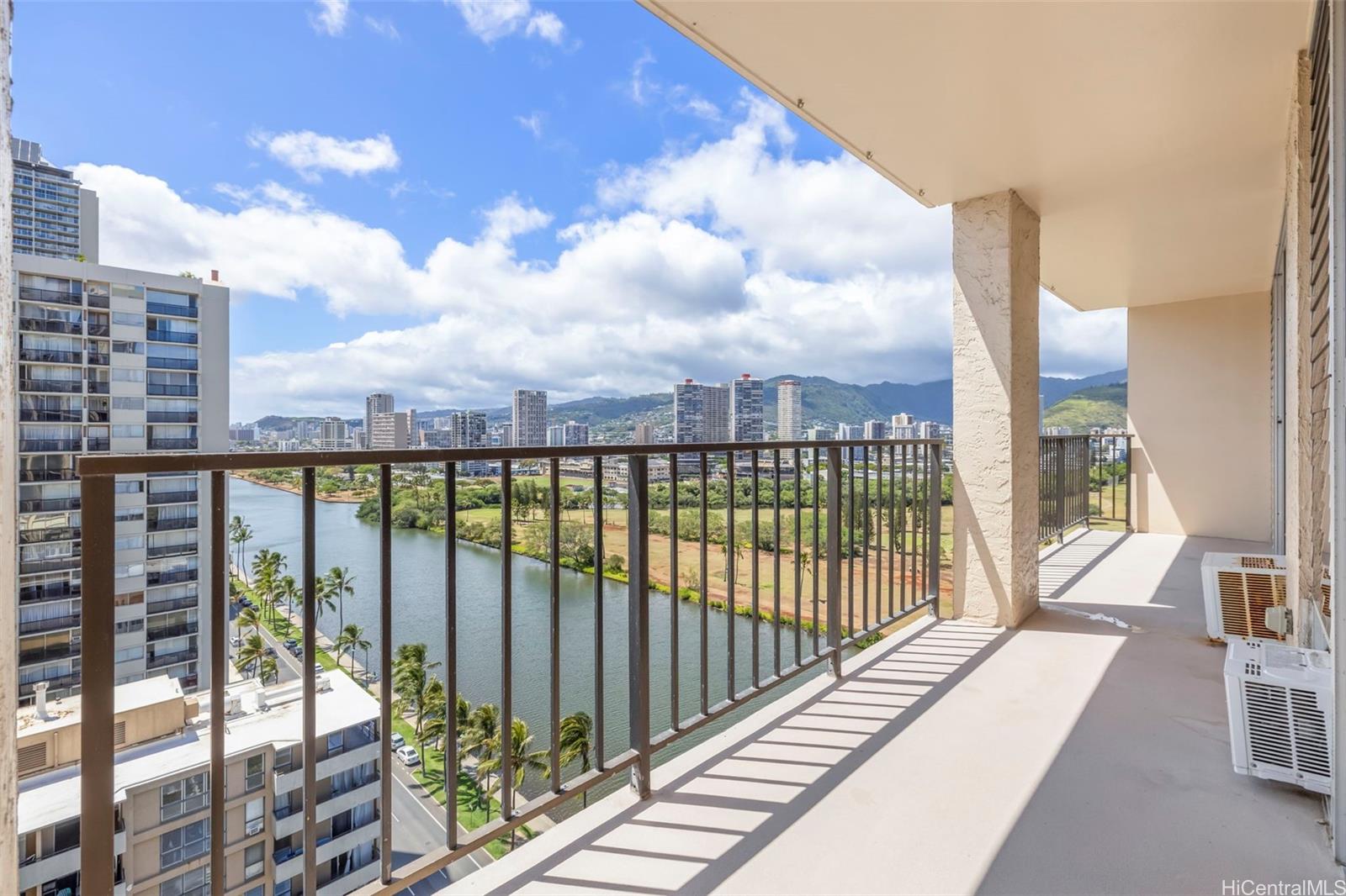 Fairway Villa condo # 1918, Honolulu, Hawaii - photo 14 of 19