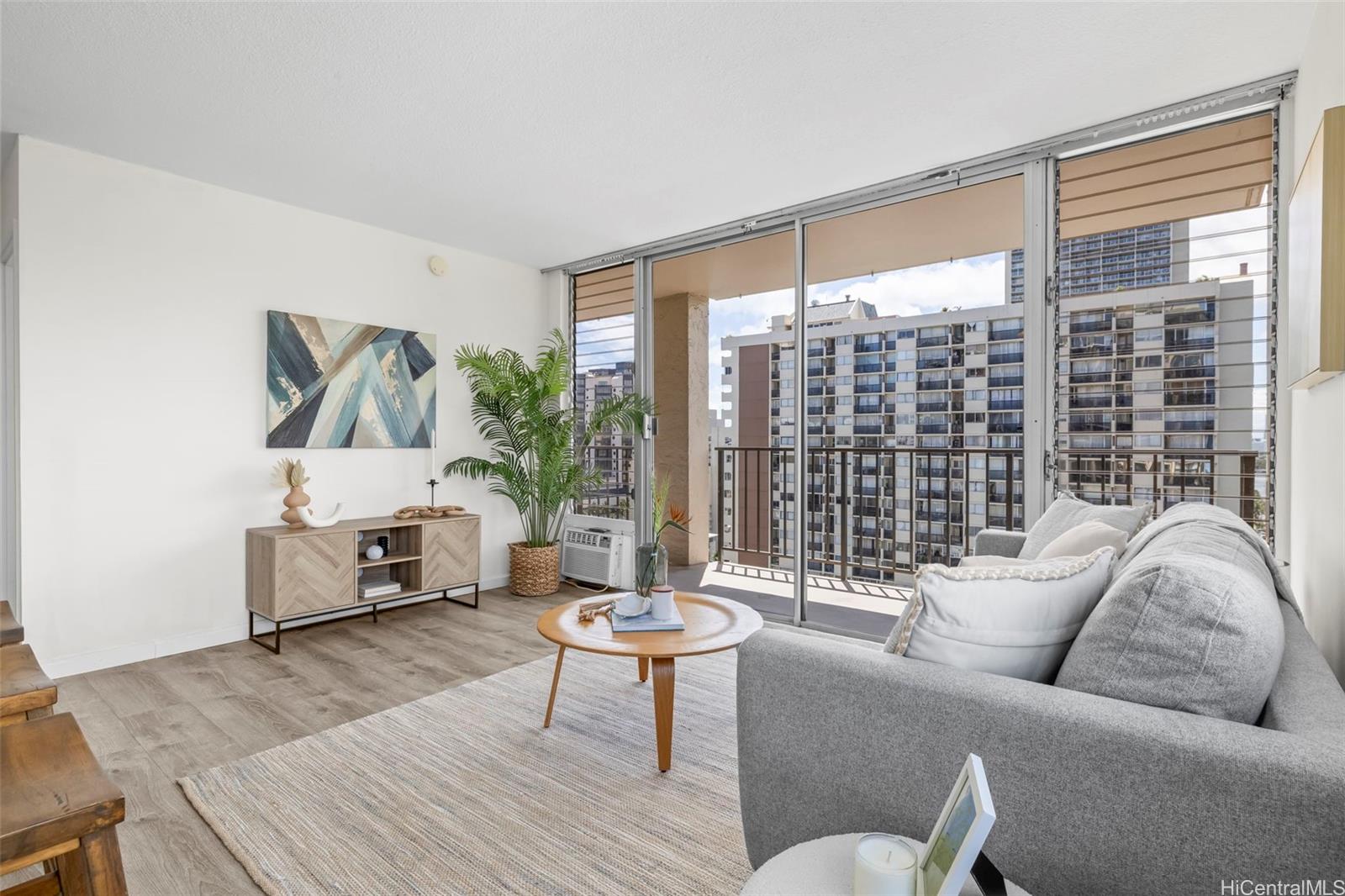 Fairway Villa condo # 1918, Honolulu, Hawaii - photo 10 of 19