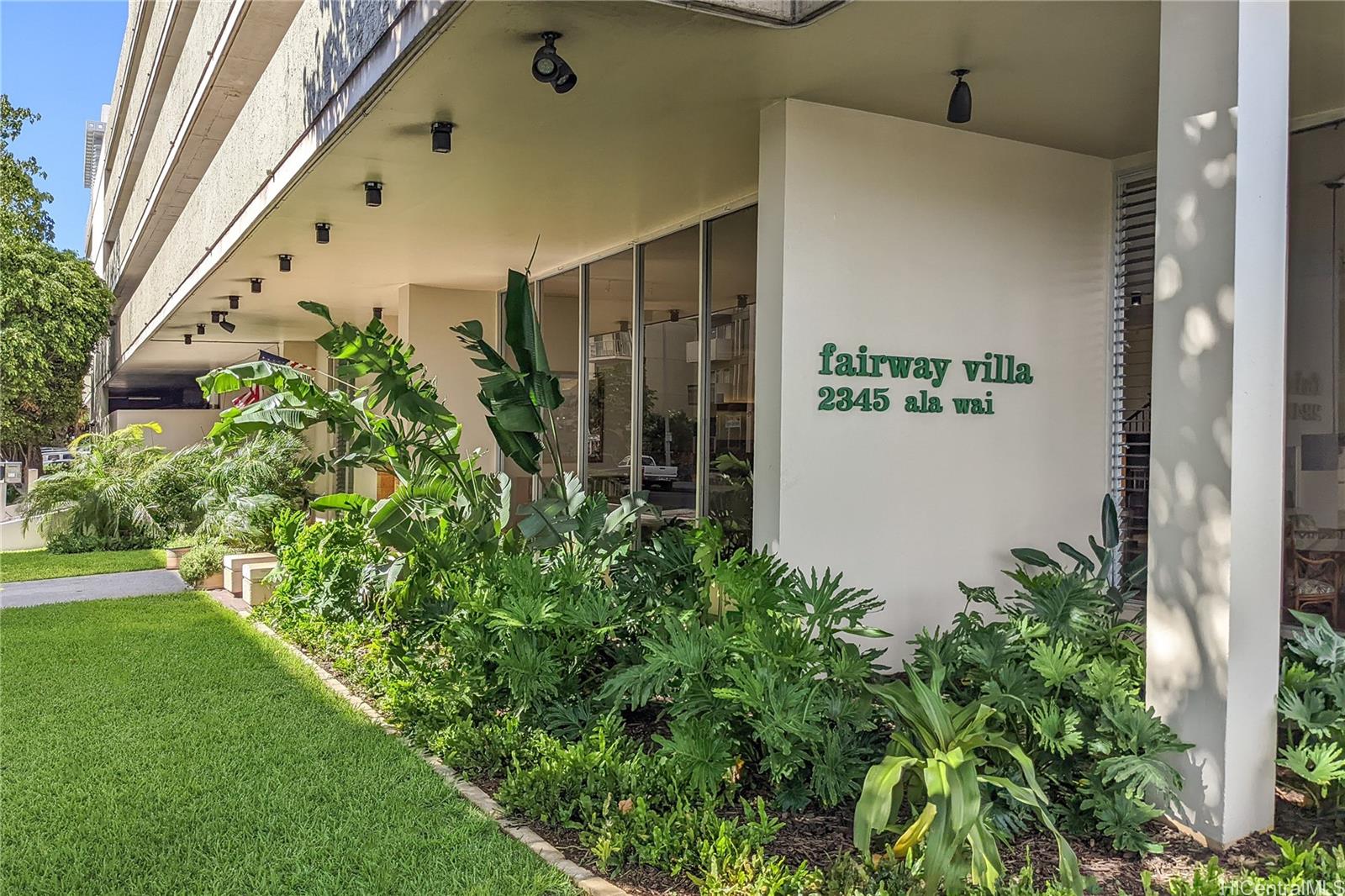 Fairway Villa condo # 2104, Honolulu, Hawaii - photo 16 of 18