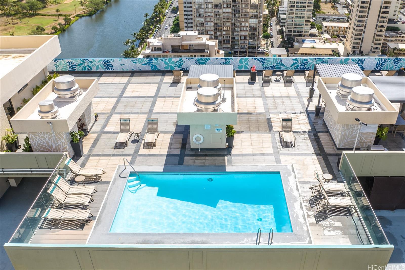 Fairway Villa condo # 2104, Honolulu, Hawaii - photo 10 of 18