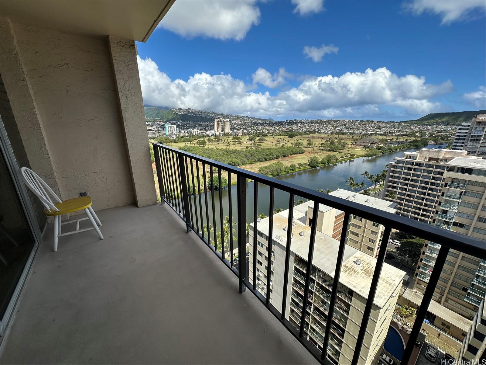 Fairway Villa condo # 2209, Honolulu, Hawaii - photo 7 of 25