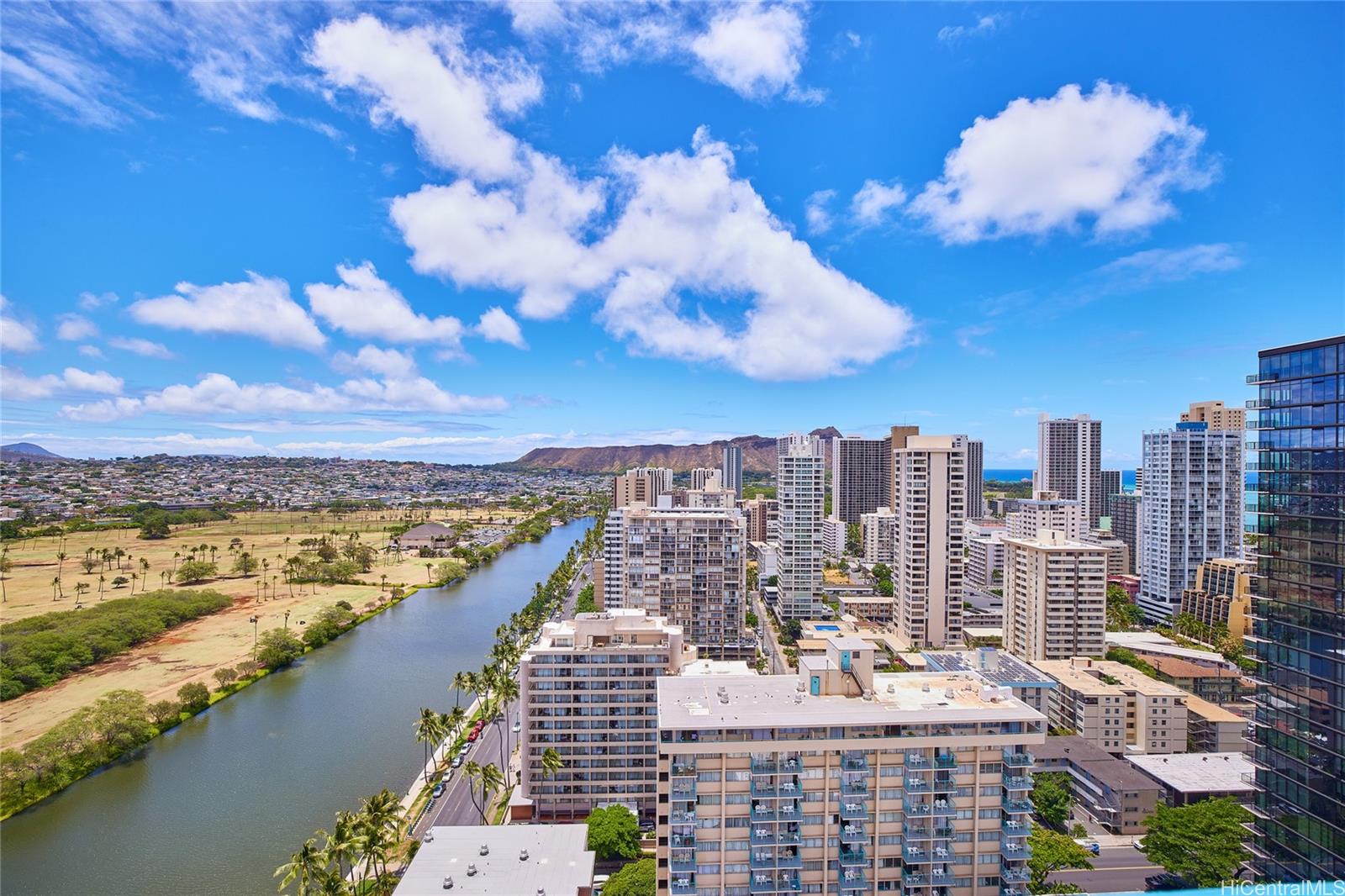 Fairway Villa condo # 2209, Honolulu, Hawaii - photo 10 of 25