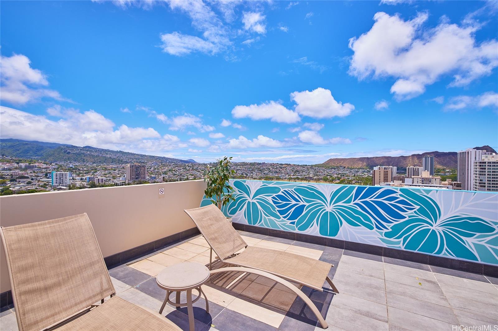 Fairway Villa condo # 2210, Honolulu, Hawaii - photo 23 of 25