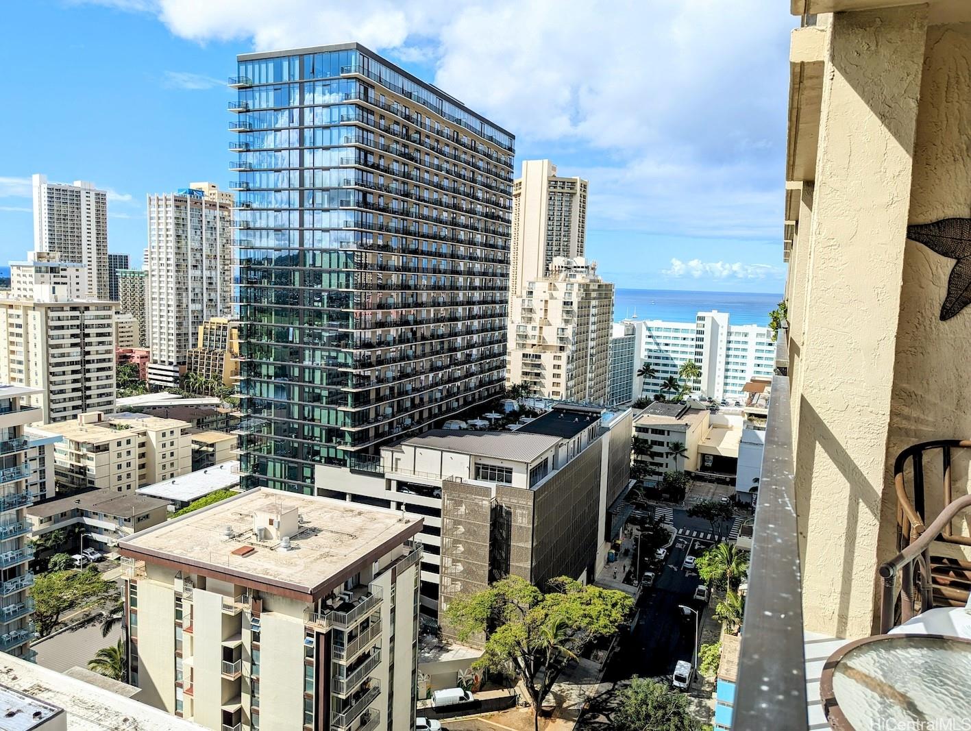 2345 Ala Wai Blvd Honolulu - Rental - photo 10 of 18