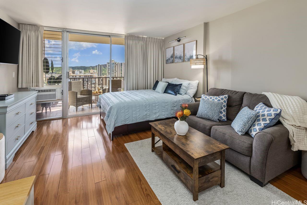 2345 Ala Wai Blvd Honolulu - Rental - photo 5 of 25