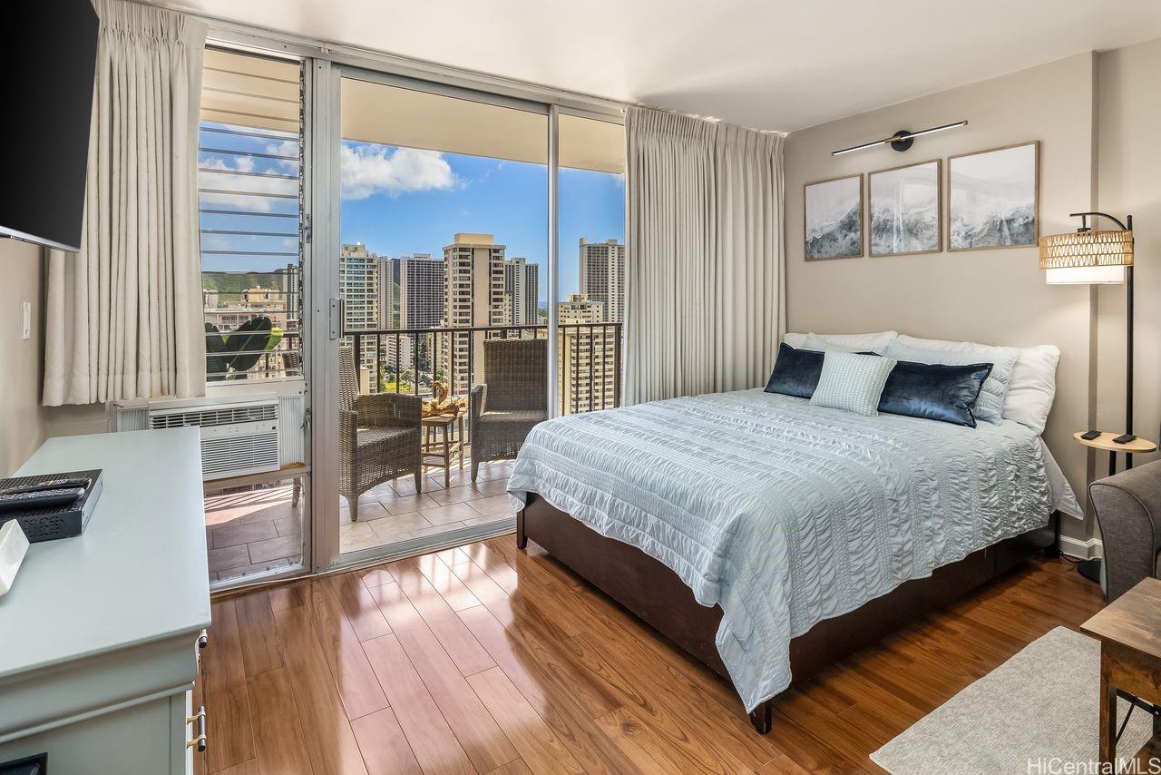 2345 Ala Wai Blvd Honolulu - Rental - photo 6 of 25