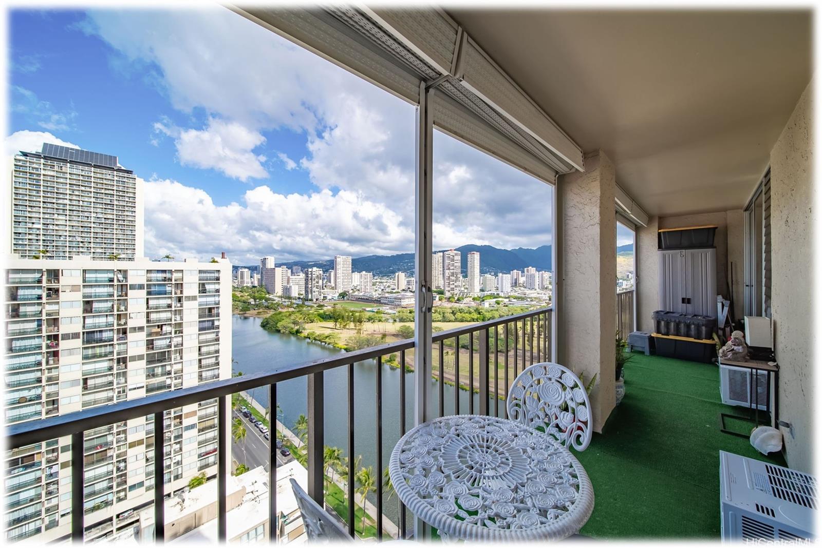 Fairway Villa condo # 2414, Honolulu, Hawaii - photo 10 of 21