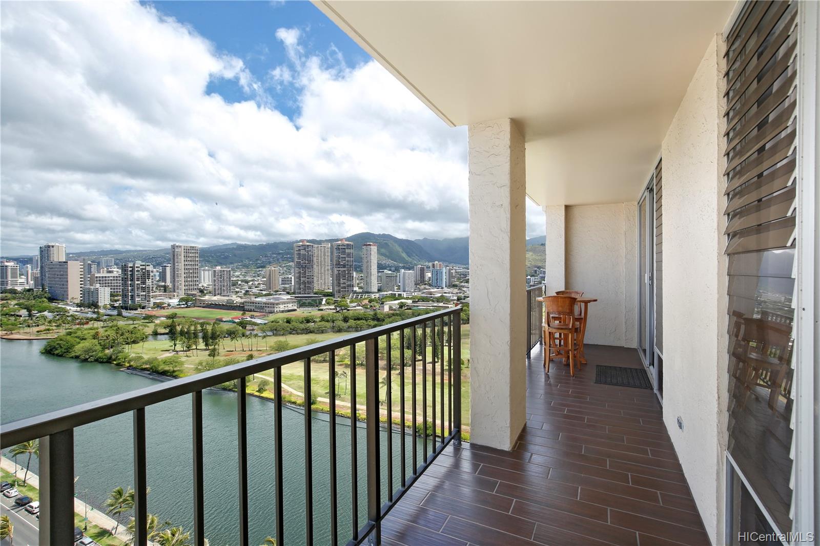 Fairway Villa condo # 2514, Honolulu, Hawaii - photo 15 of 22
