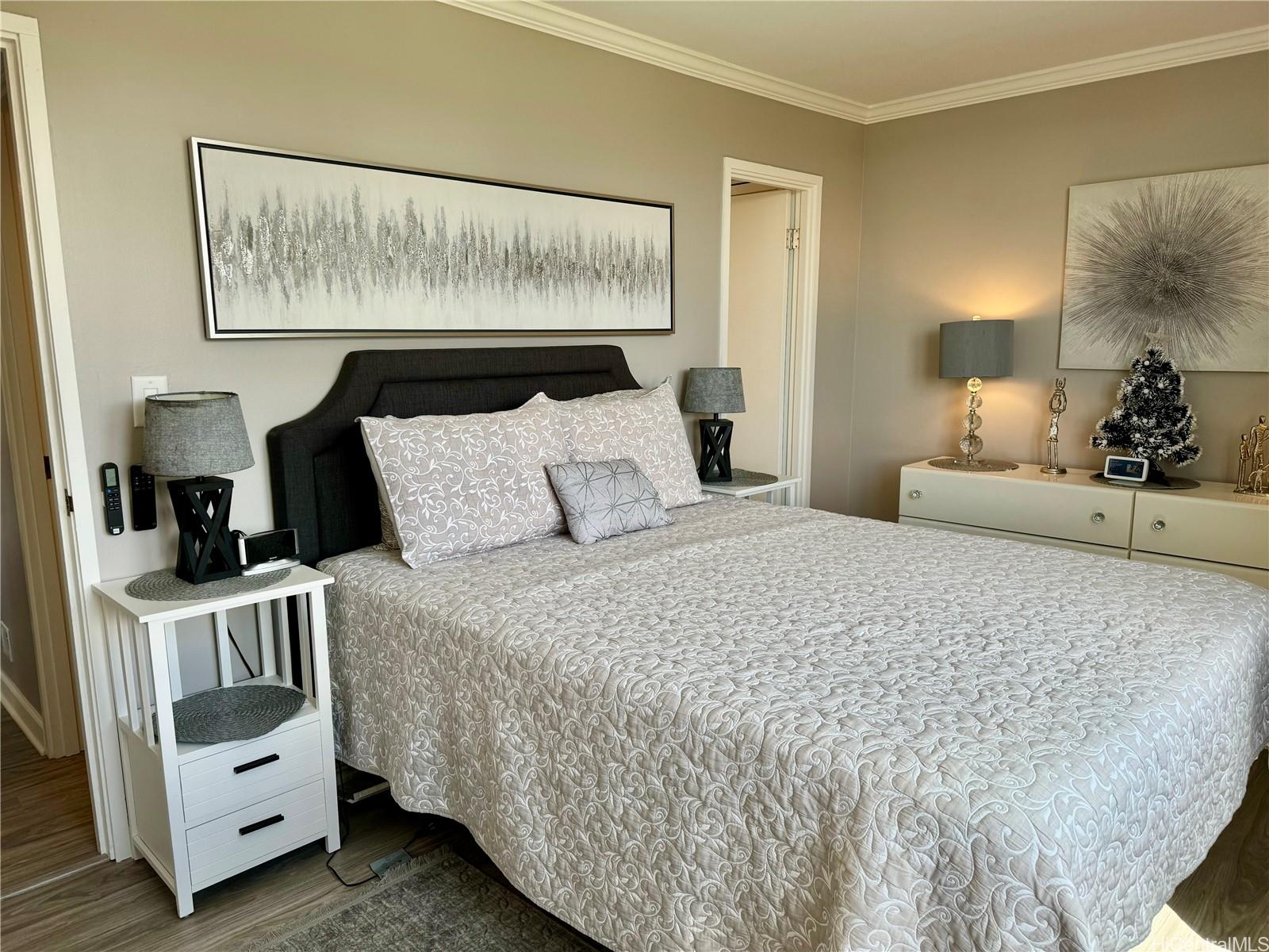 2345 Ala Wai Blvd Honolulu - Rental - photo 3 of 25