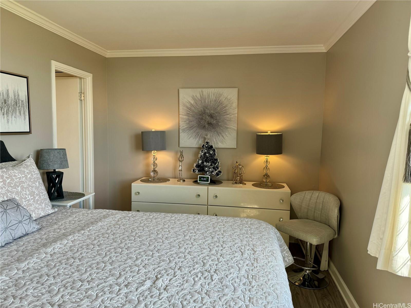 2345 Ala Wai Blvd Honolulu - Rental - photo 4 of 25