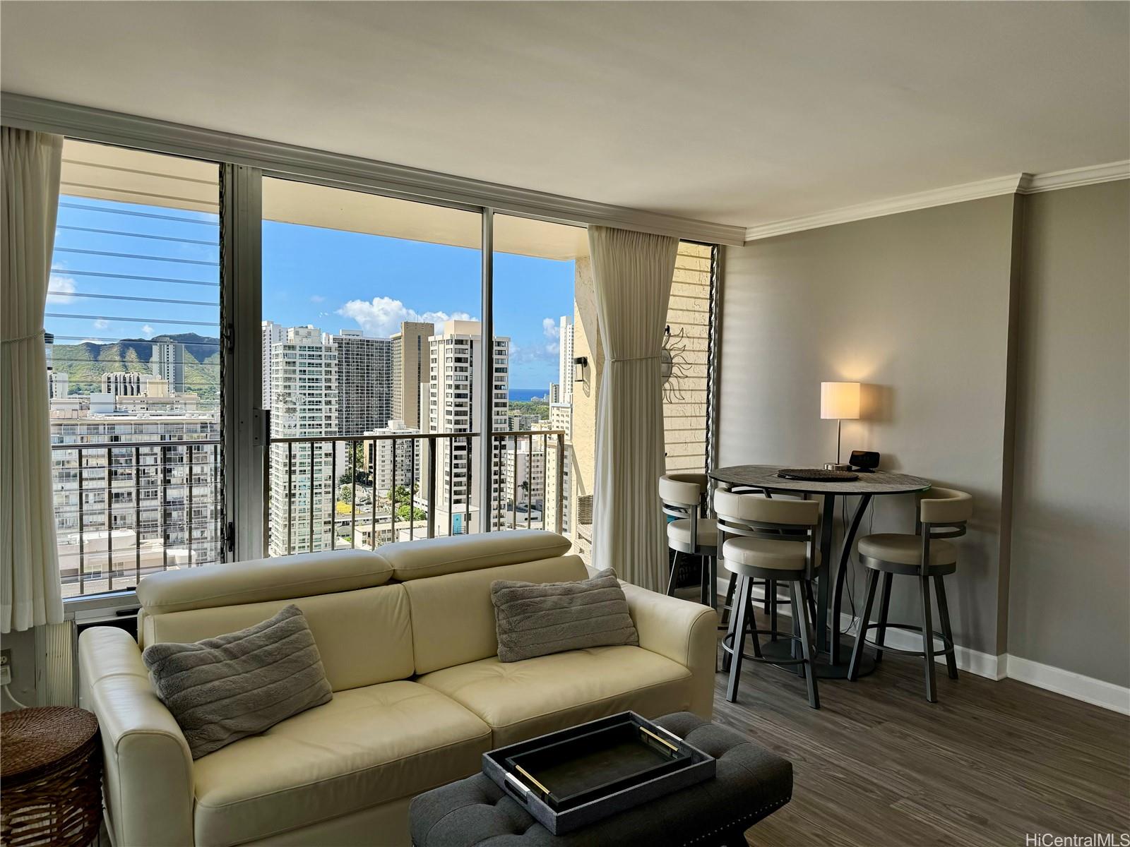 2345 Ala Wai Blvd Honolulu - Rental - photo 7 of 25