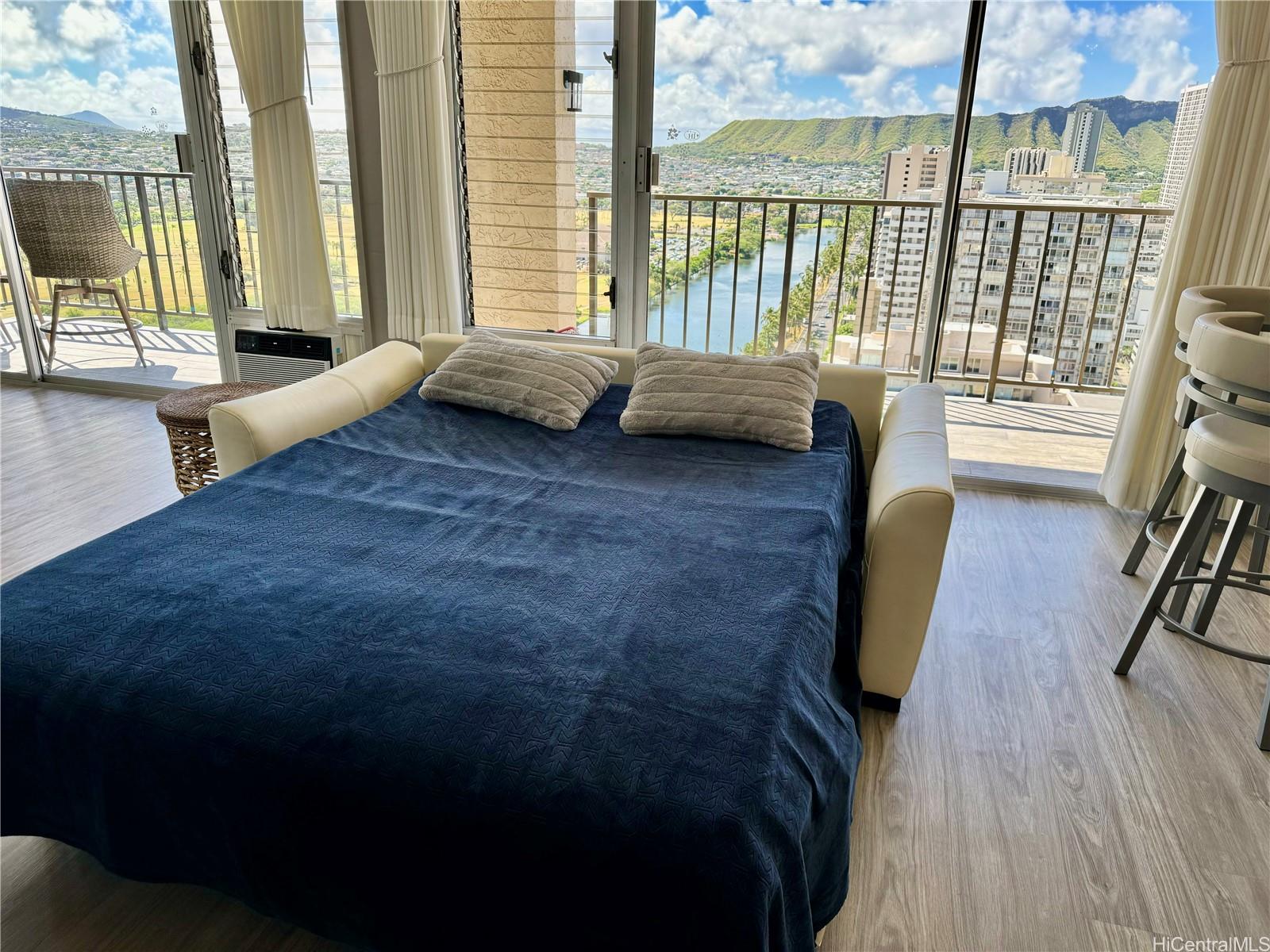 2345 Ala Wai Blvd Honolulu - Rental - photo 10 of 25