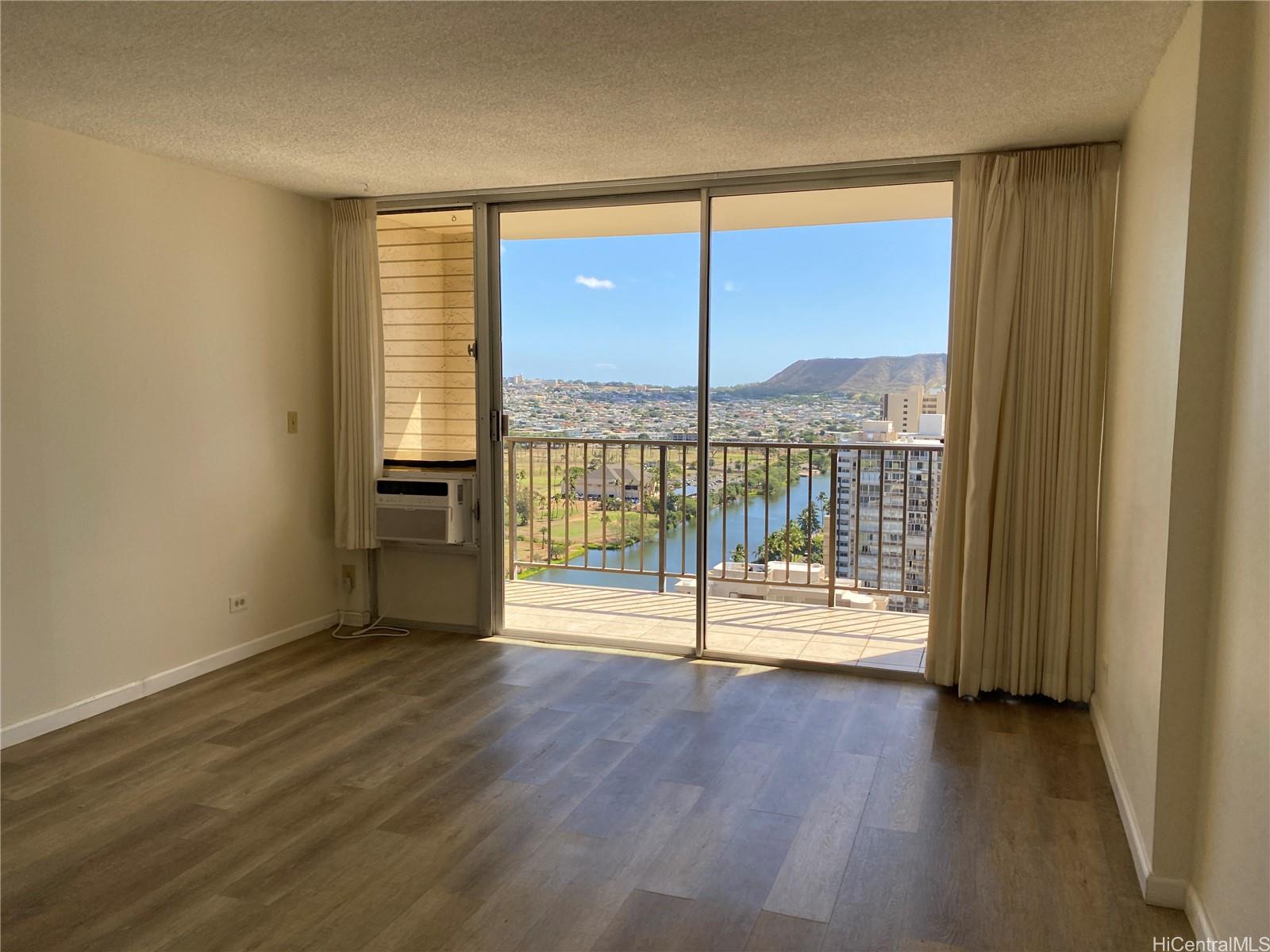 2345 Ala Wai Blvd Honolulu - Rental - photo 2 of 12