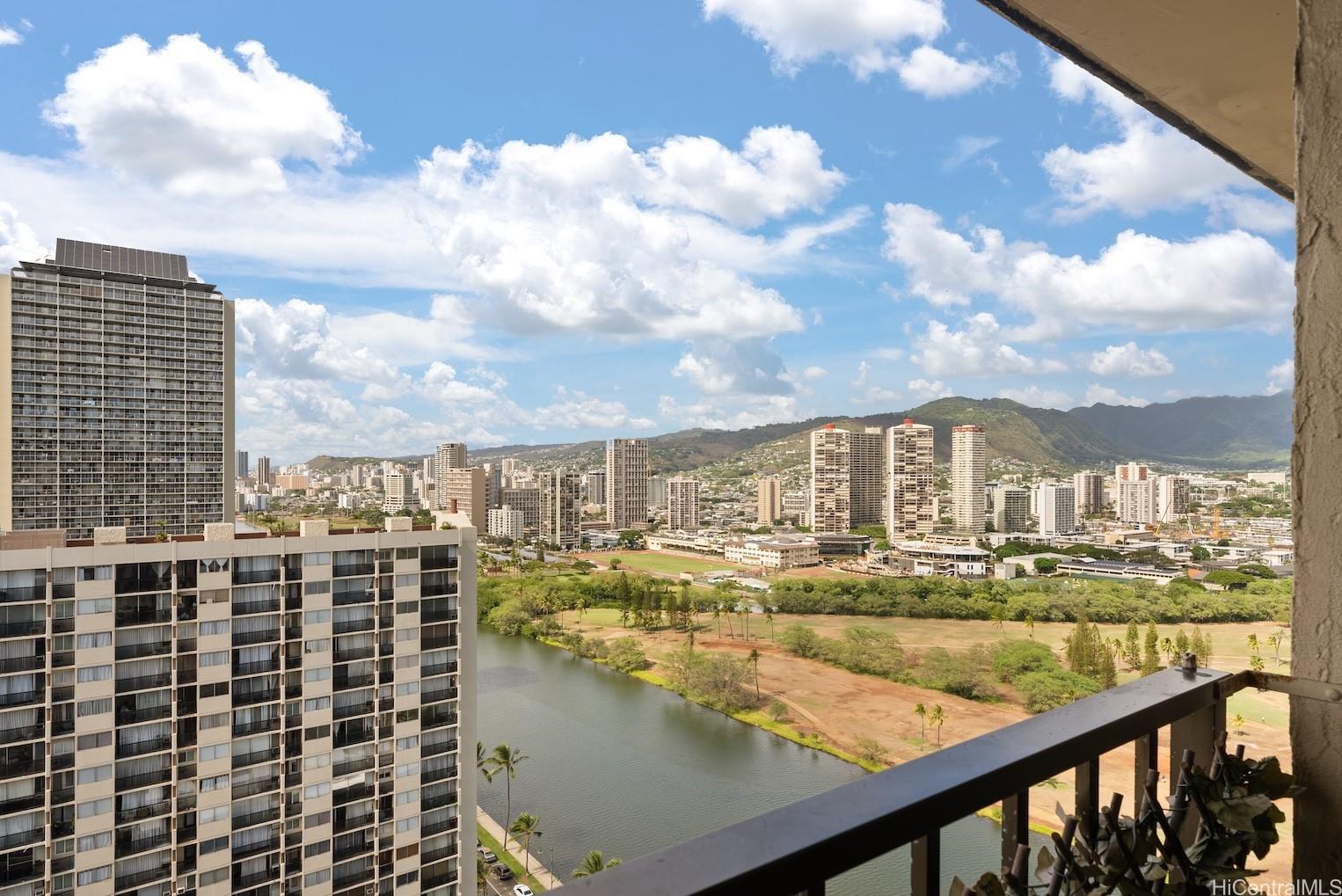 Fairway Villa condo # 2710, Honolulu, Hawaii - photo 12 of 24