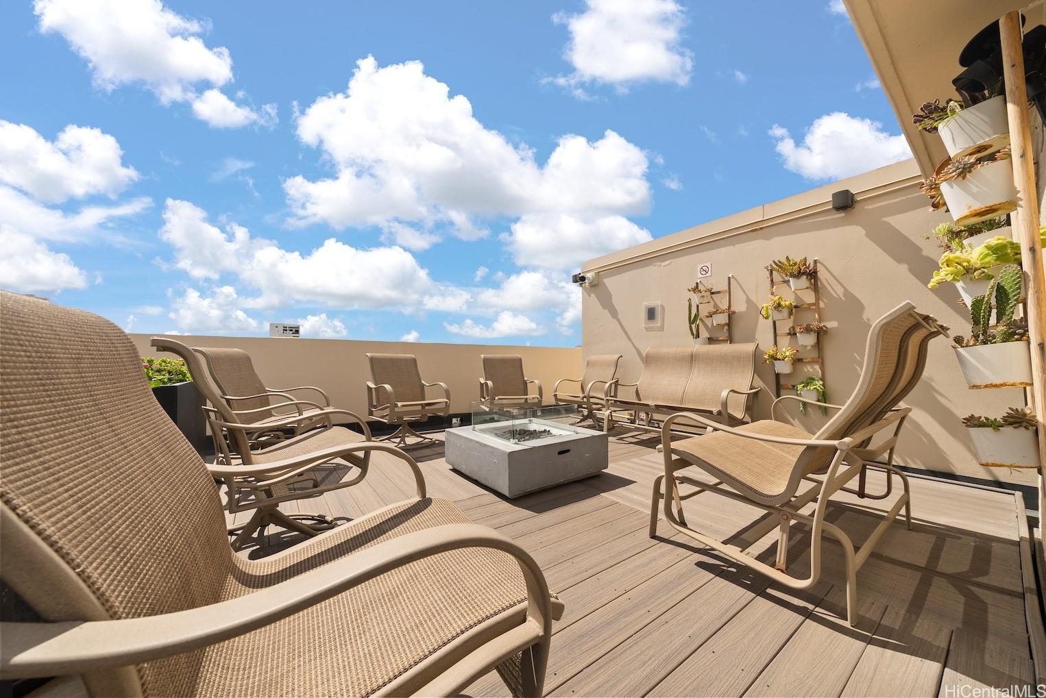 Fairway Villa condo # 2710, Honolulu, Hawaii - photo 24 of 24