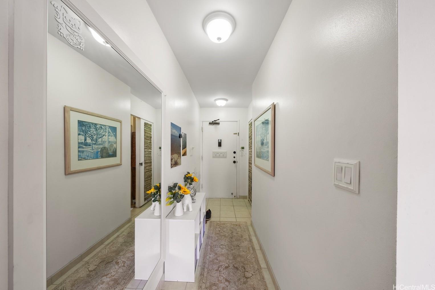 Fairway Villa condo # 2710, Honolulu, Hawaii - photo 5 of 24