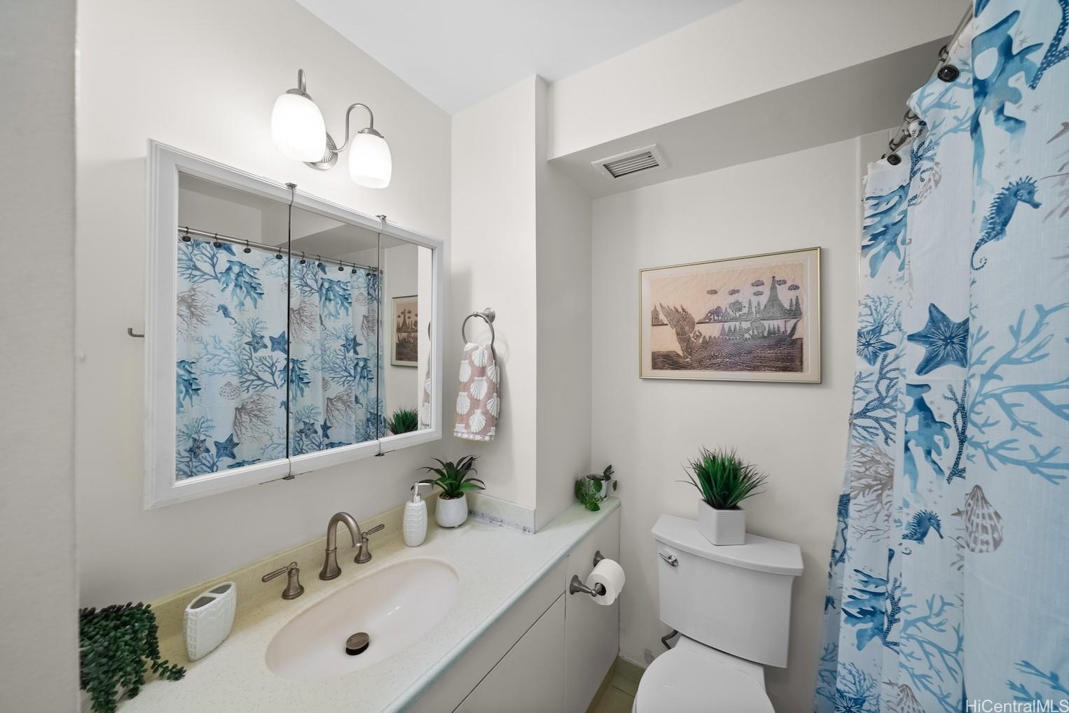 Fairway Villa condo # 2710, Honolulu, Hawaii - photo 8 of 24