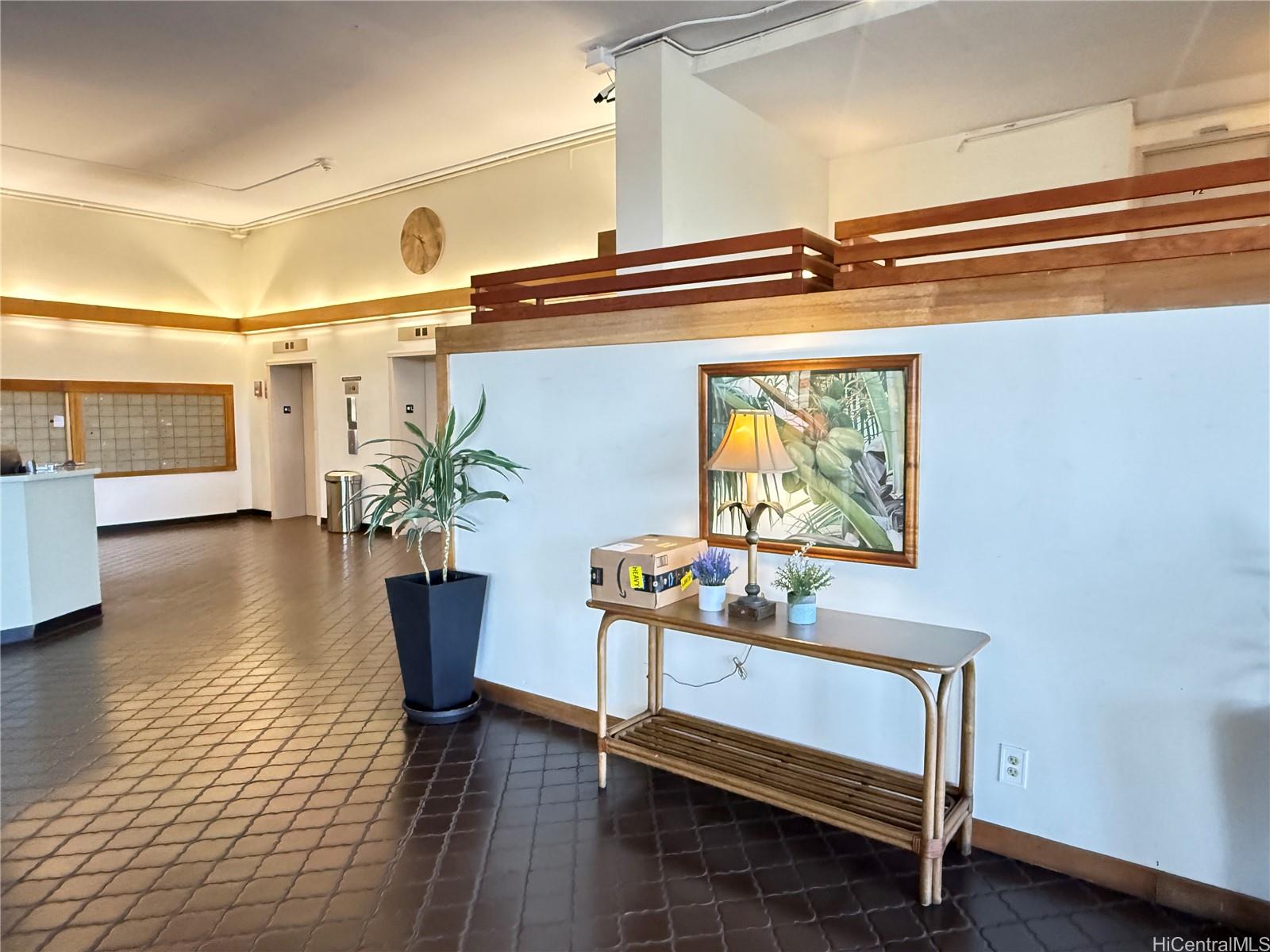 Fairway Villa condo # 801, Honolulu, Hawaii - photo 11 of 12