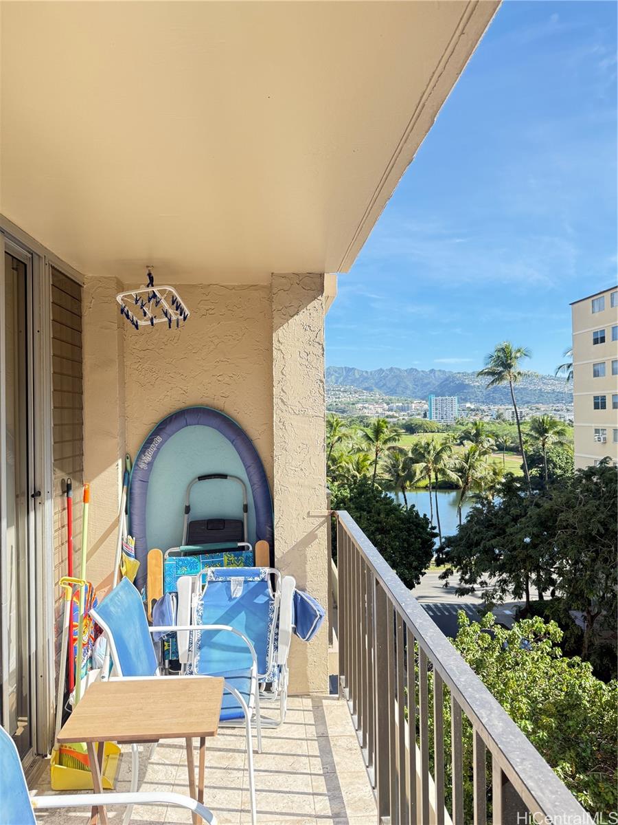 Fairway Villa condo # 801, Honolulu, Hawaii - photo 12 of 12