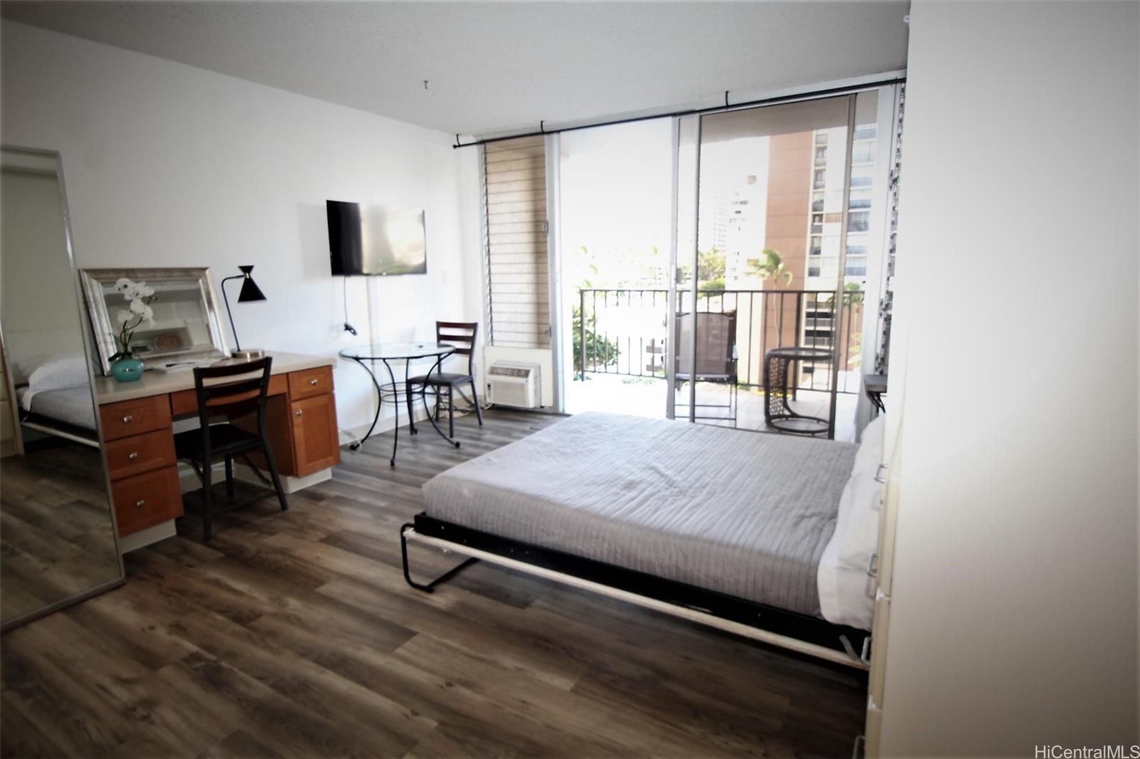 2345 Ala Wai Blvd Honolulu - Rental - photo 2 of 19