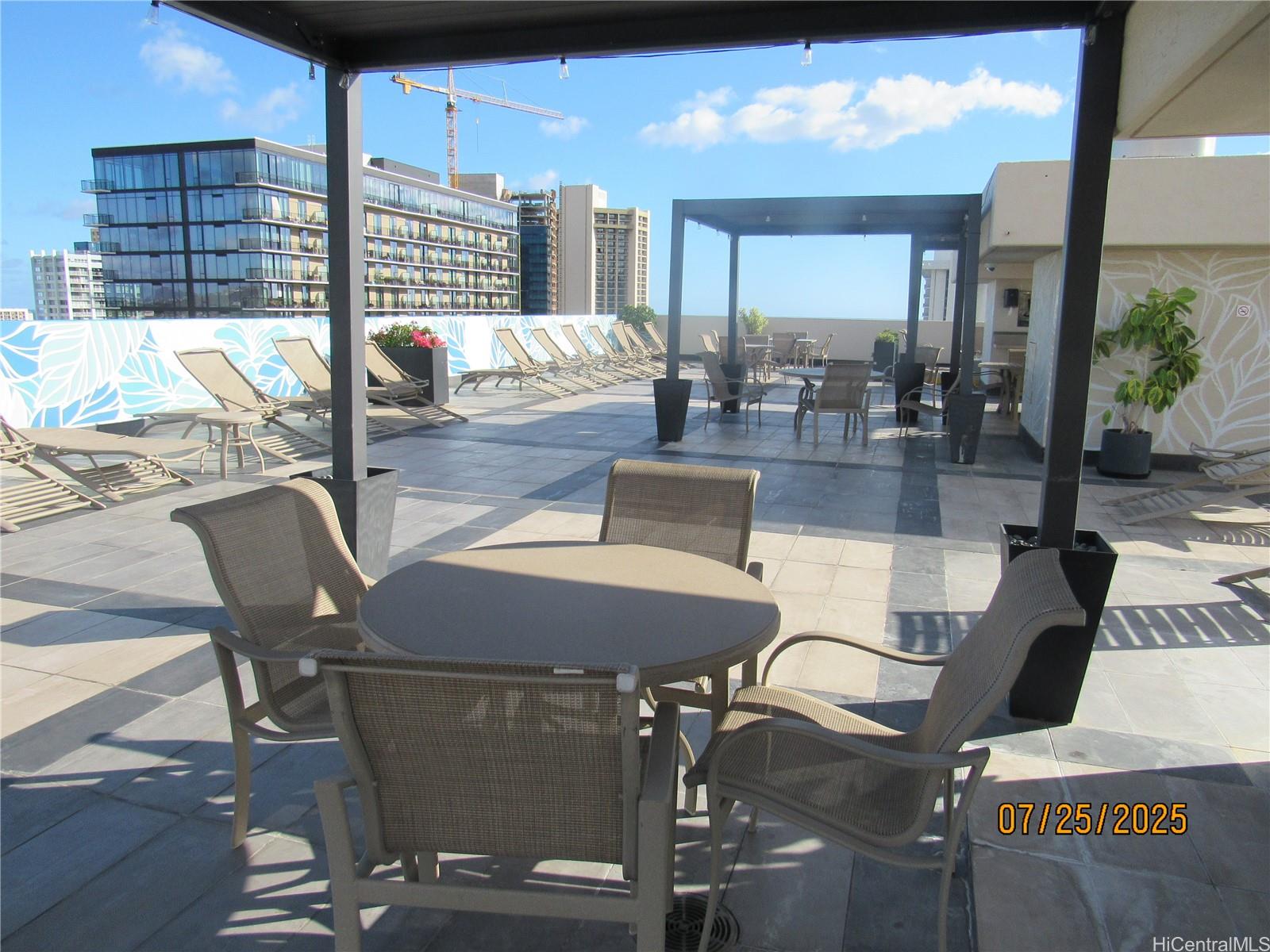 2345 Ala Wai Blvd Honolulu - Rental - photo 5 of 12