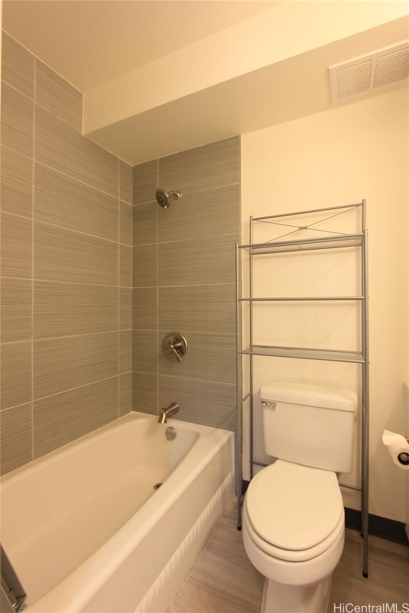 2345 Ala Wai Blvd Honolulu - Rental - photo 5 of 8