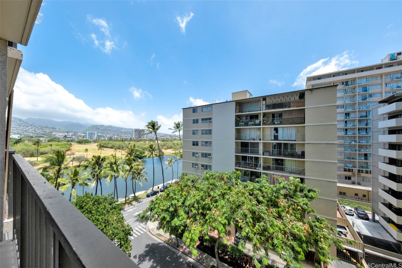 Fairway Villa condo # 913, Honolulu, Hawaii - photo 14 of 23
