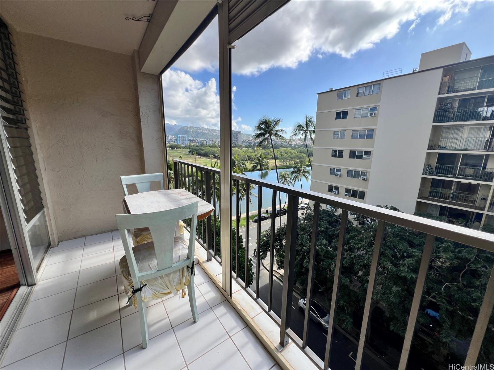 Fairway Villa condo # 915, Honolulu, Hawaii - photo 6 of 21