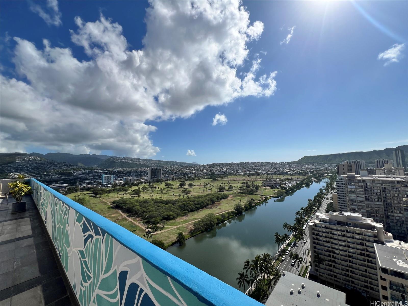 Fairway Villa condo # 915, Honolulu, Hawaii - photo 10 of 21
