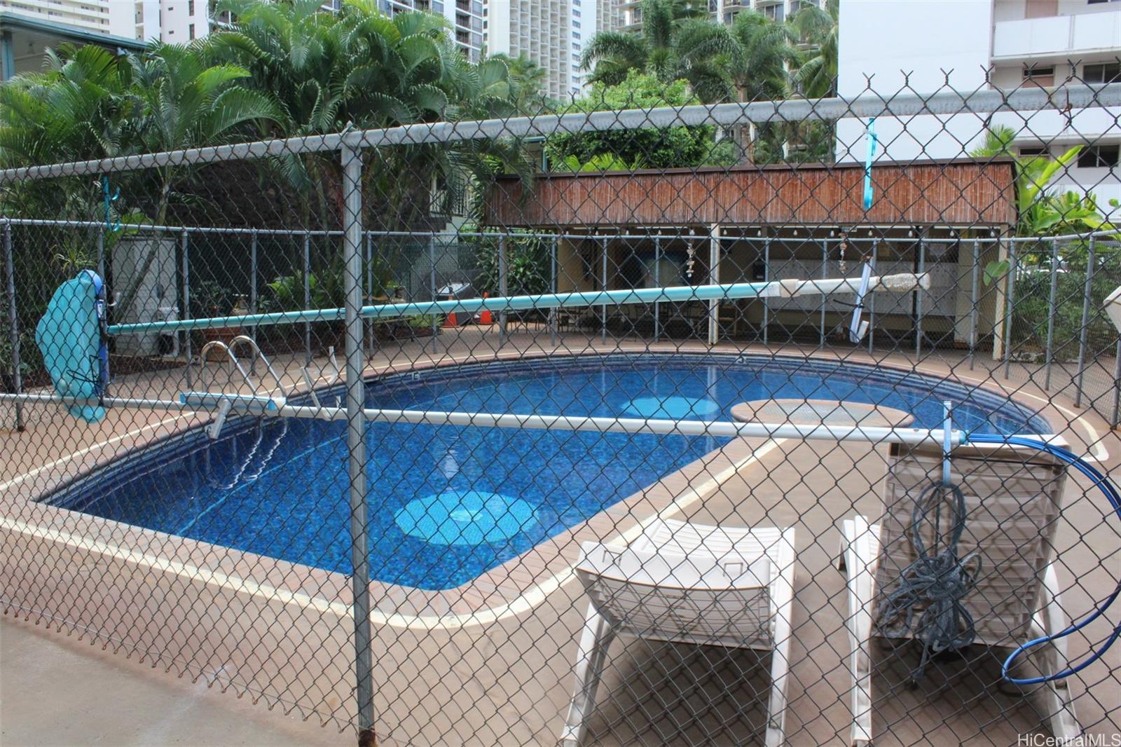 Kon Tiki Hotel Annex condo # 235, Honolulu, Hawaii - photo 9 of 13