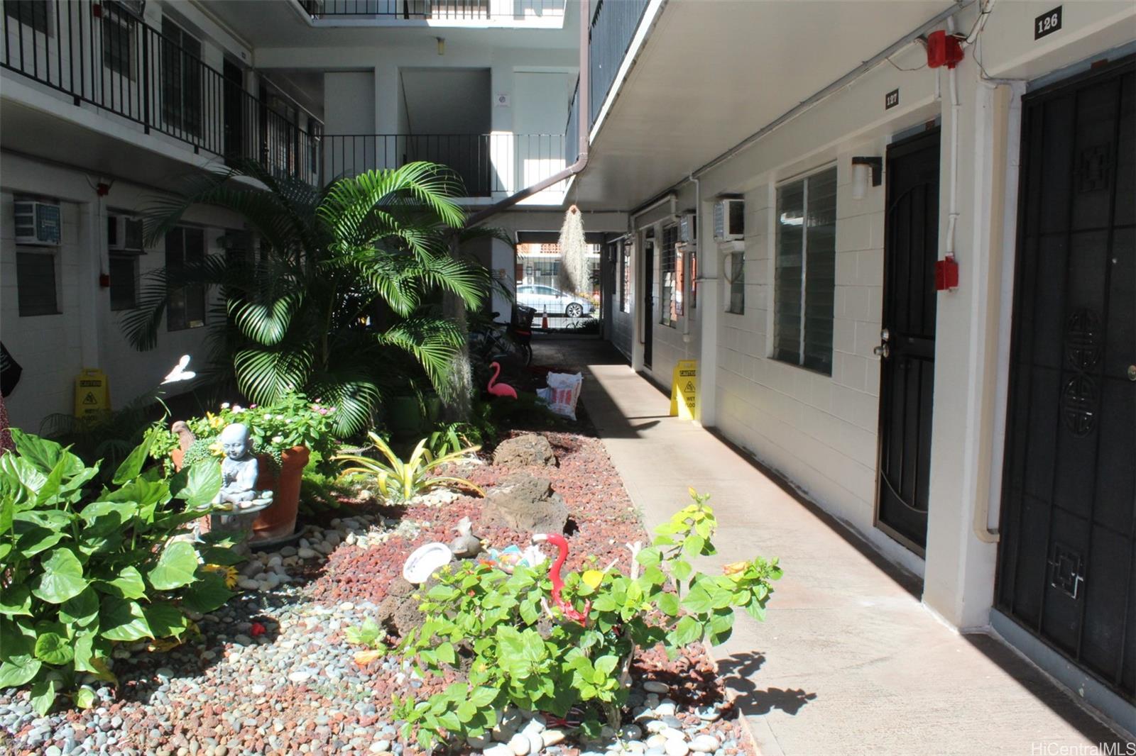 235 Liliuokalani Ave Honolulu - Rental - photo 11 of 13