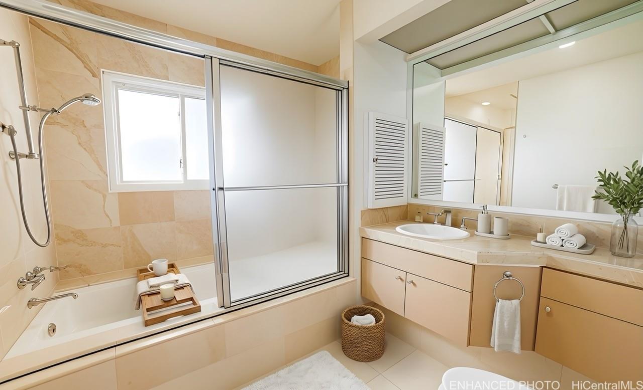 235  Portlock Road Portlock, Hawaii Kai home - photo 15 of 21